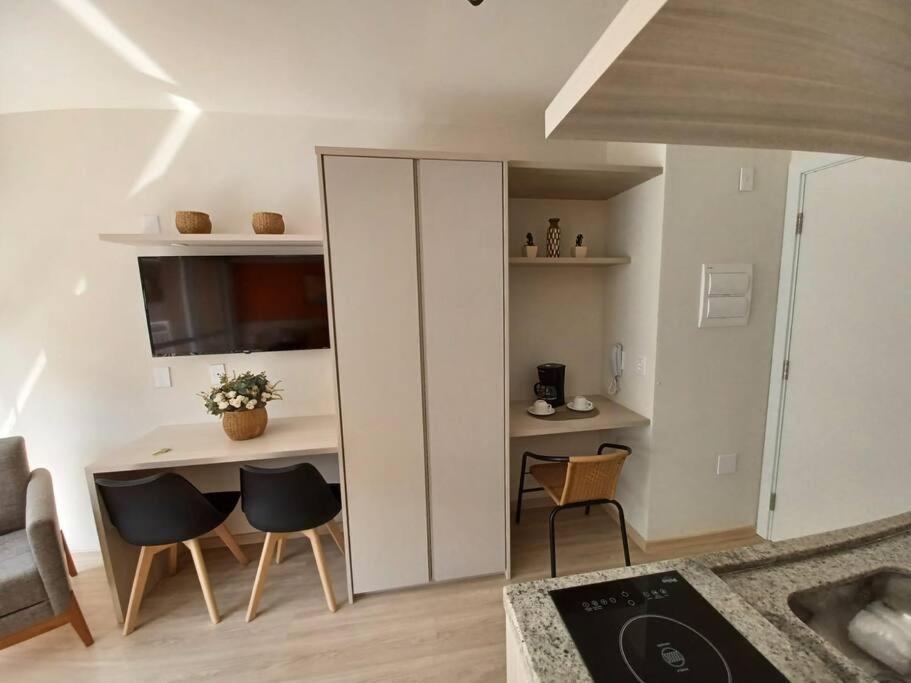 Apartamento Mobi One Liberdade 10 *
